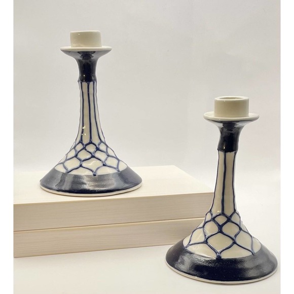 2 Vintage Pottery Candlestick Holders Geometric / Web Design Cobalt Blue & White - Picture 1 of 14